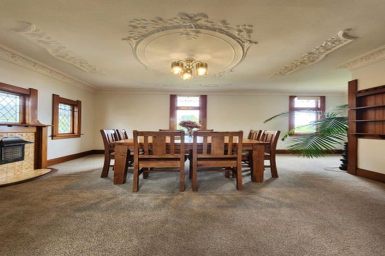 Photo of property in 6 Ridge Lane, New Plymouth, 4310