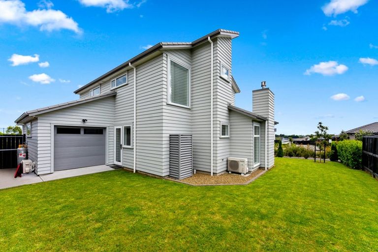 Photo of property in 2 Buddle Road, Paerata, 2124