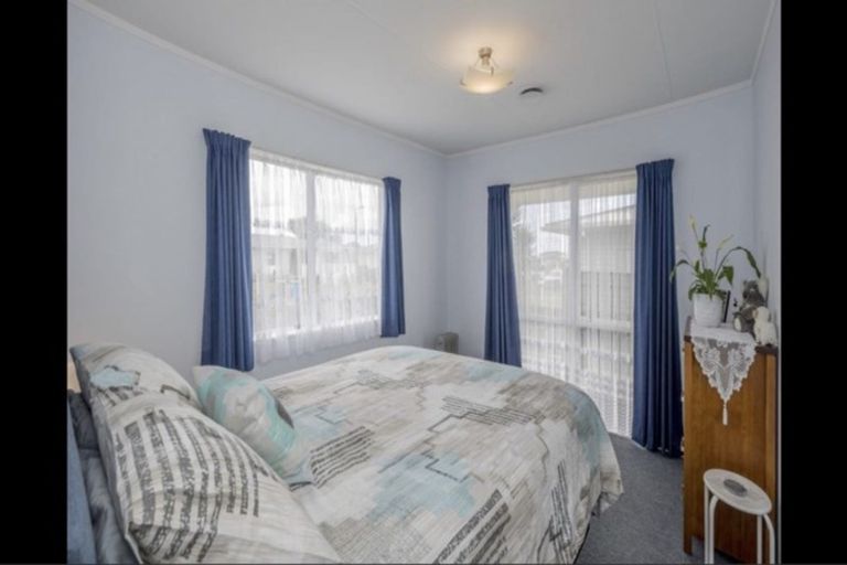 Photo of property in 13 Vogel Street, Levin, 5510
