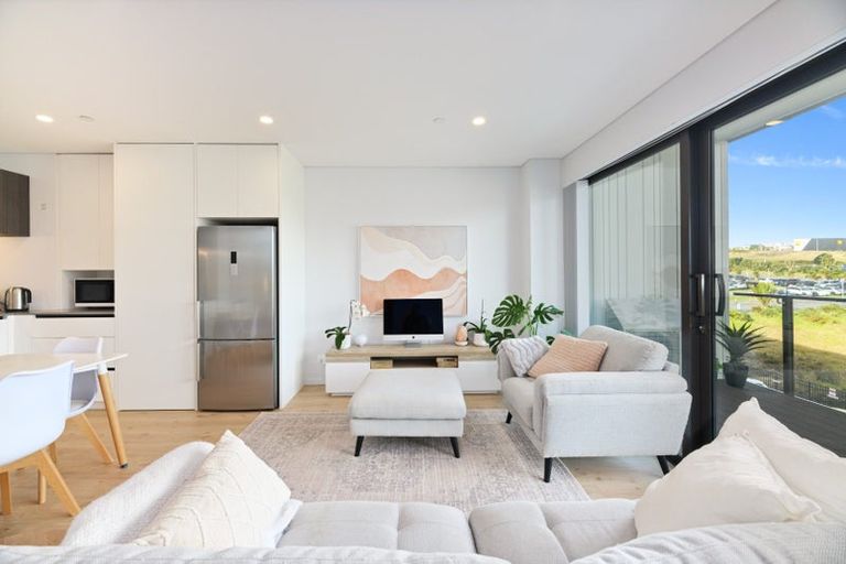 Photo of property in 205/3 Kaipiho Lane, Albany, Auckland, 0632