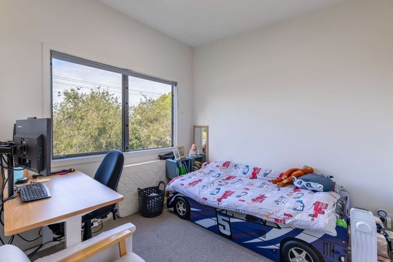 Photo of property in 6 Kanorau Place, Mangere, Auckland, 2022