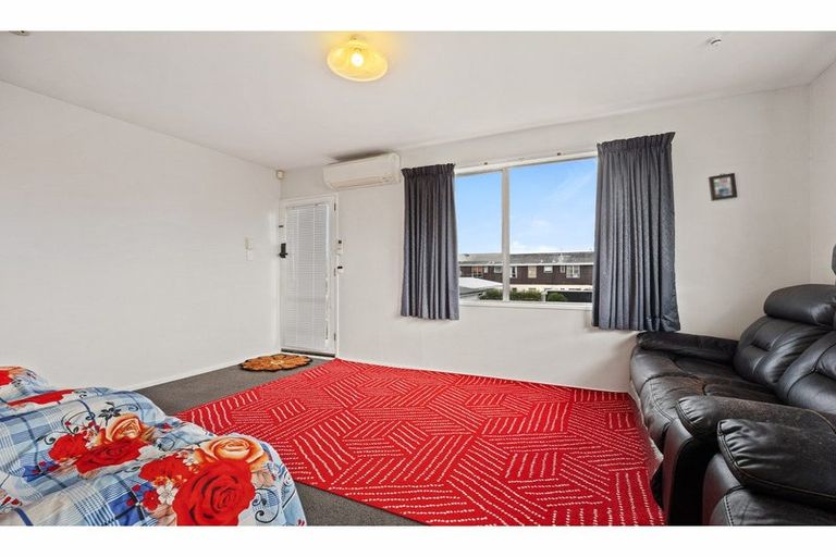 Photo of property in 8/73 Clare Road, St Albans, Christchurch, 8014