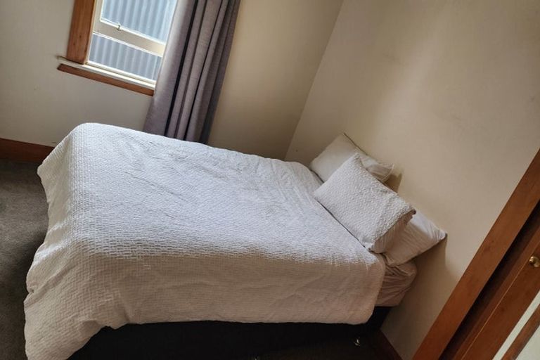 Photo of property in 13 Toru Street, Lyall Bay, Wellington, 6022