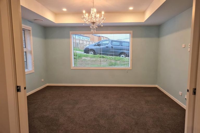 Photo of property in 12 Topsail Way, Whitby, Porirua, 5024
