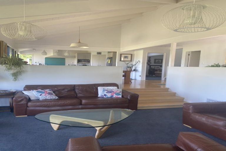 Photo of property in 52 Links View Drive, Omokoroa, 3114