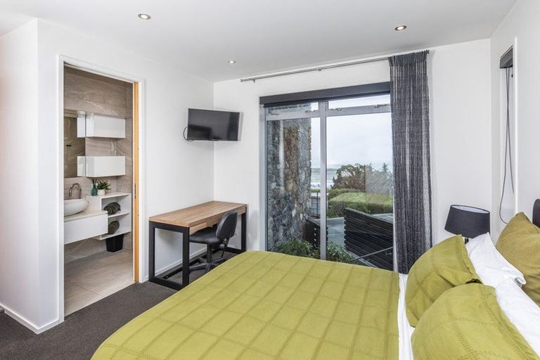 Photo of property in 101 Glenstrae Road, Redcliffs, Christchurch, 8081