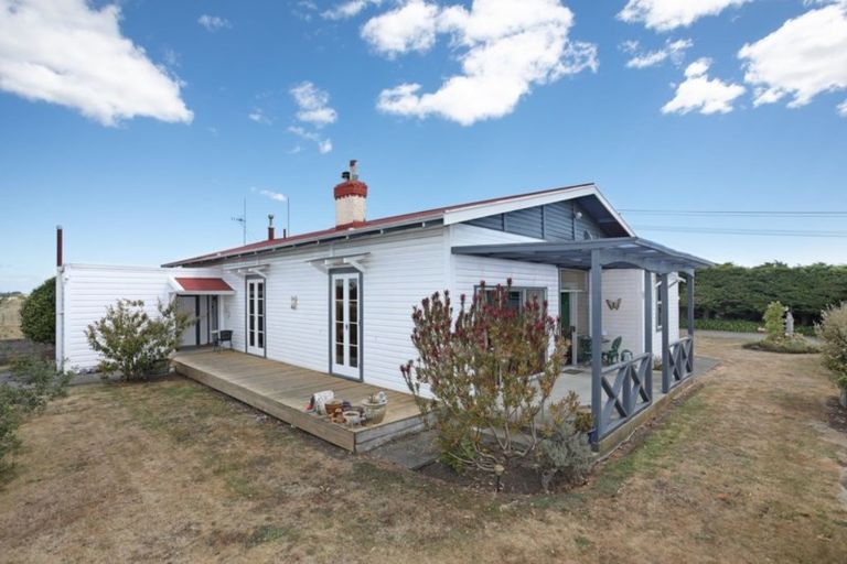 Photo of property in 573 Pukepapa Road, Marton, 4789