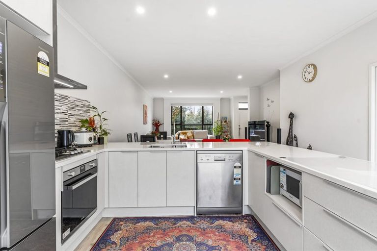 Photo of property in 20 Rere Close, Takanini, 2112