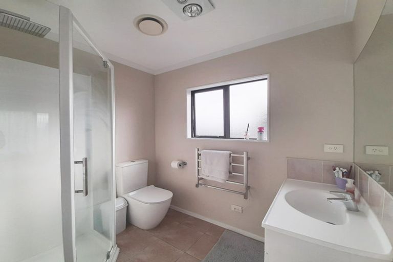 Photo of property in 191c Hill Road, Manurewa, Auckland, 2105