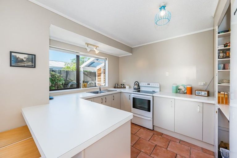 Photo of property in 7 Rodney Grove, Paraparaumu, 5032