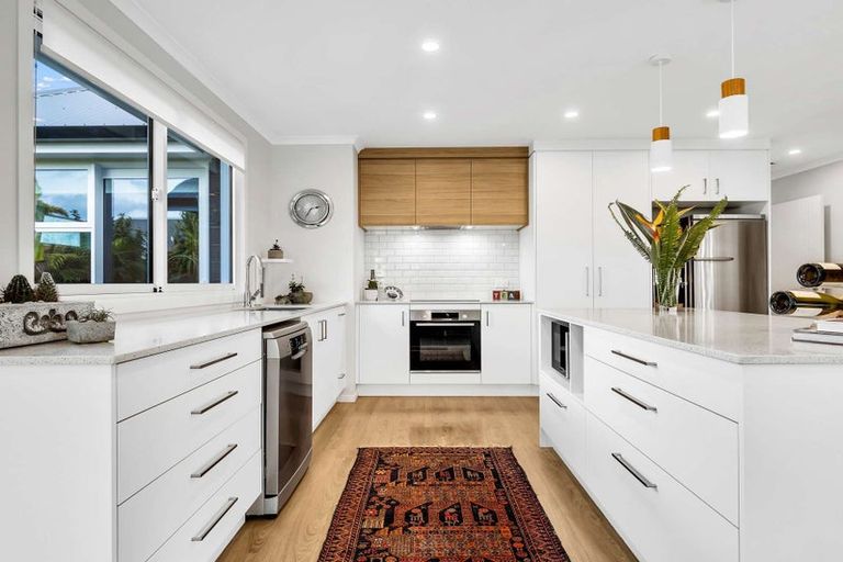 Photo of property in 4 Mida Close, Papamoa Beach, Papamoa, 3118