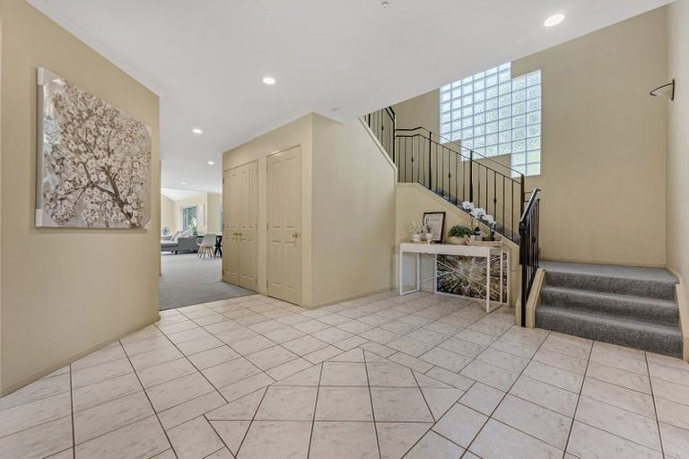 Photo of property in 81 Polo Prince Drive, Totara Park, Manurewa, 2576