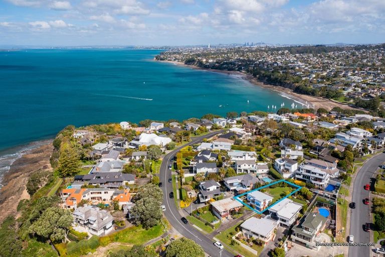 Photo of property in 2/48 Churchill Road, Murrays Bay, Auckland, 0630