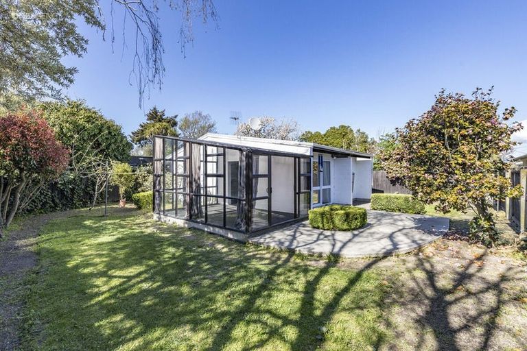 Photo of property in 2/40a Bounty Street, Bryndwr, Christchurch, 8053