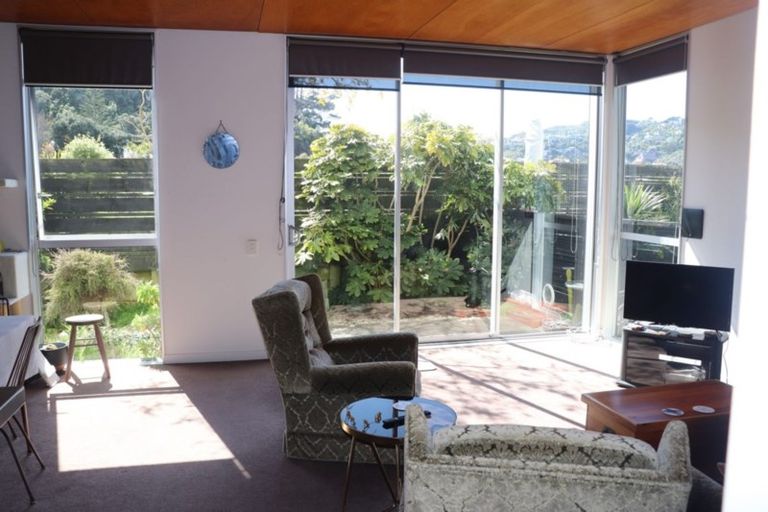 Photo of property in 7/3 Severn Street, Island Bay, Wellington, 6023