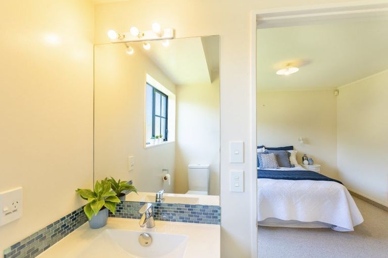 Photo of property in 3 Glen Loch Place, Paraparaumu, 5032
