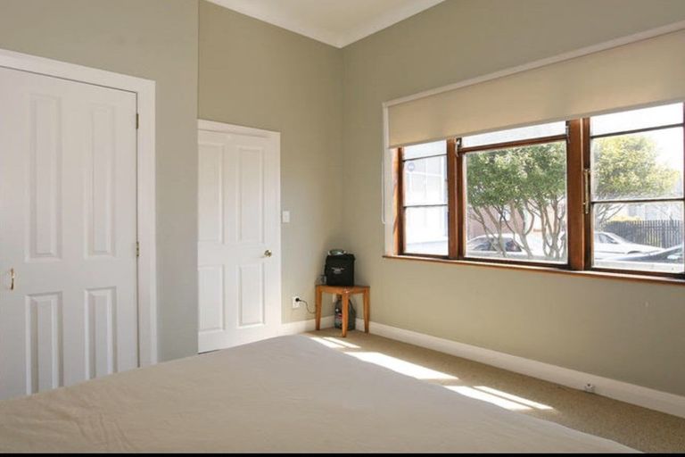 Photo of property in 44 Beach Street, Petone, Lower Hutt, 5012