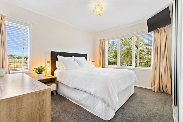 Photo of property in 7 Kervil Avenue, Te Atatu Peninsula, Auckland, 0610