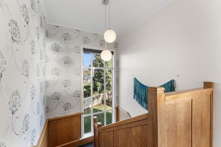 Photo of property in 407 Devon Street West, Lynmouth, New Plymouth, 4310