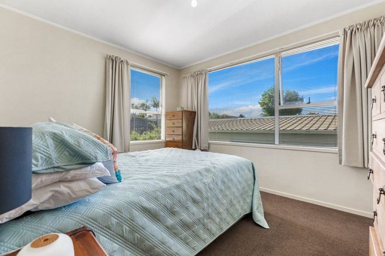 Photo of property in 27 Clyma Place, Massey, Auckland, 0614