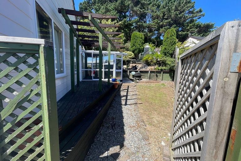 Photo of property in 146 Mark Avenue, Grenada Village, Wellington, 6037