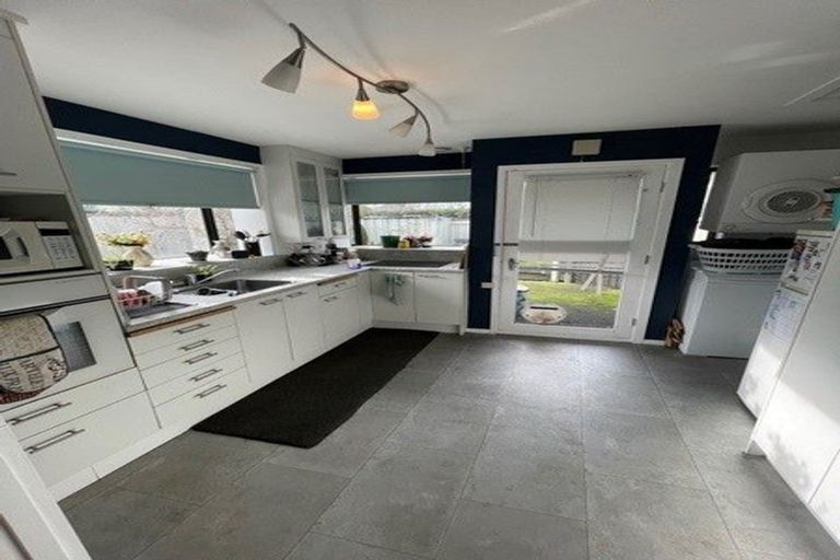Photo of property in 2/99a Woodham Road, Linwood, Christchurch, 8062