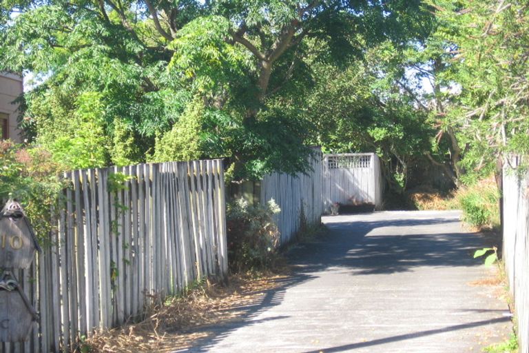 Photo of property in 10 Rewa Street, New Lynn, Auckland, 0600