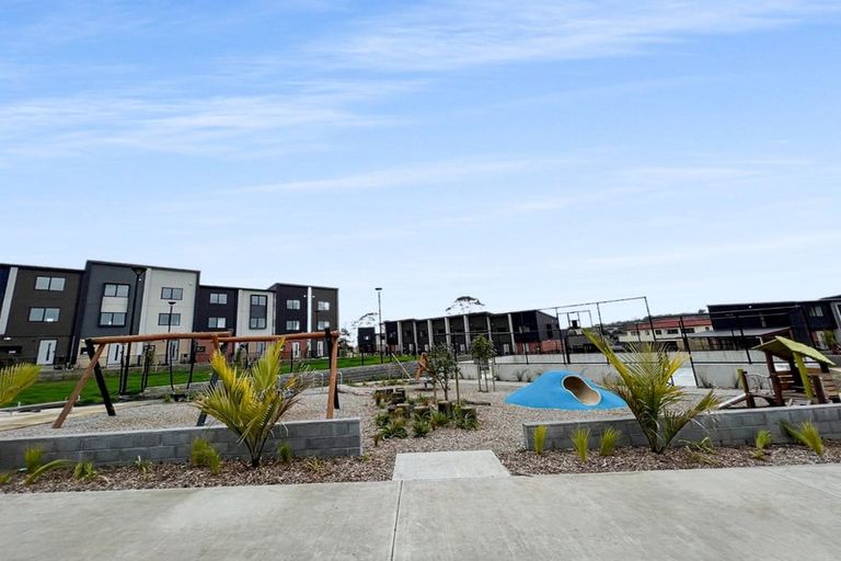 Photo of property in 30 Selo Street, Glen Eden, Auckland, 0602