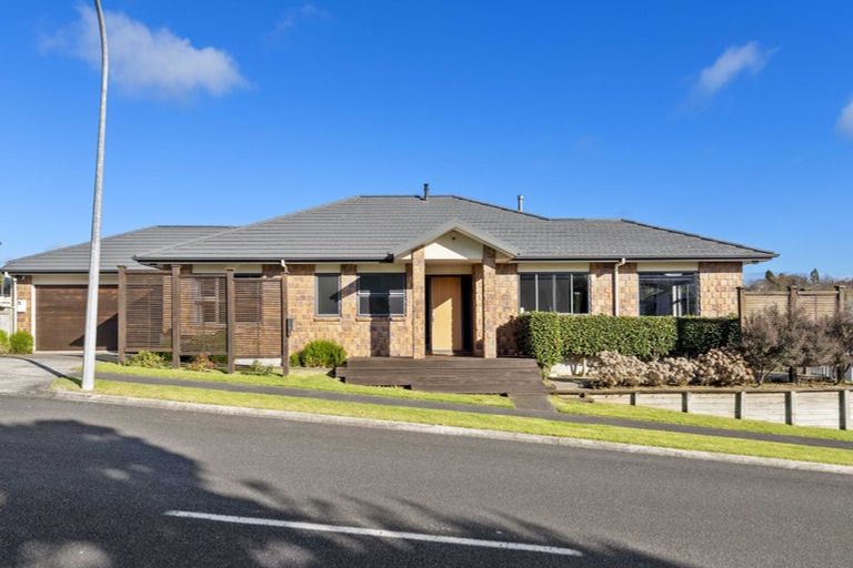 Photo of property in 195 Heta Road, Highlands Park, New Plymouth, 4312