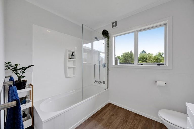 Photo of property in 423 Cardiff Road, Pembroke, Stratford, 4391