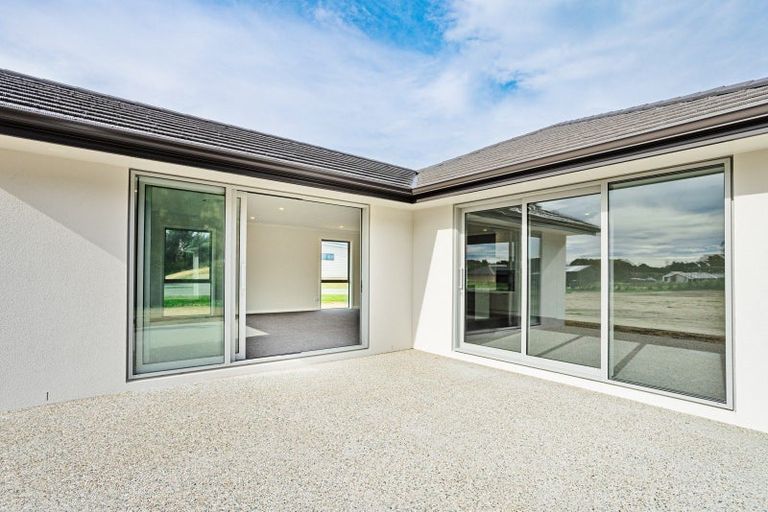 Photo of property in 92 Blairlogie Close, Otatara, 9879