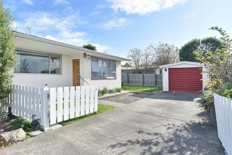 Photo of property in 90 Springs Road, Hornby, Christchurch, 8042