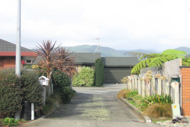 Photo of property in 72 Cedar Drive, Paraparaumu Beach, Paraparaumu, 5032