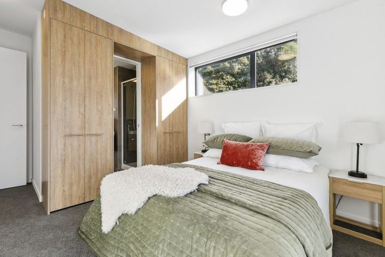 Photo of property in 6/69 Tiketike Way, Brooklyn, Wellington, 6021