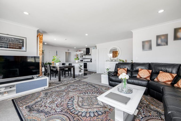Photo of property in 22 Mili Way, Ranui, Auckland, 0612