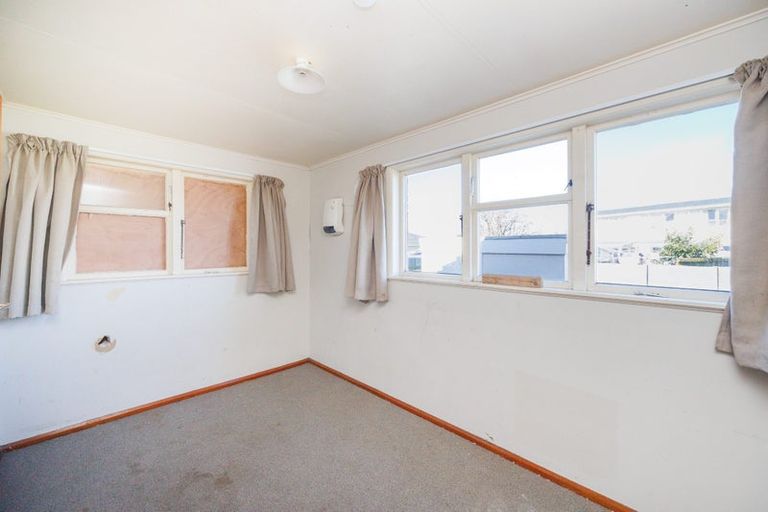 Photo of property in 26 Coventry Street, Highbury, Palmerston North, 4412