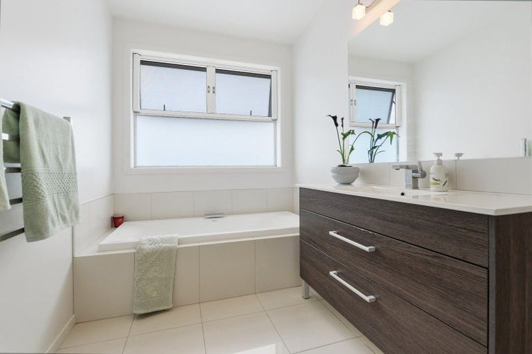 Photo of property in 23 Bentley Rise, Flagstaff, Hamilton, 3210