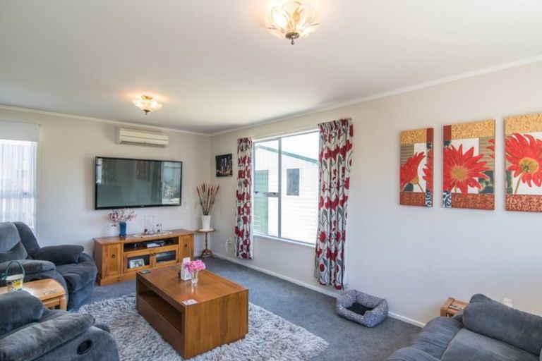 Photo of property in 24b Mahana Road, Paraparaumu Beach, Paraparaumu, 5032