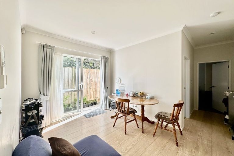 Photo of property in 28 Drumbuoy Drive, Flat Bush, Auckland, 2019