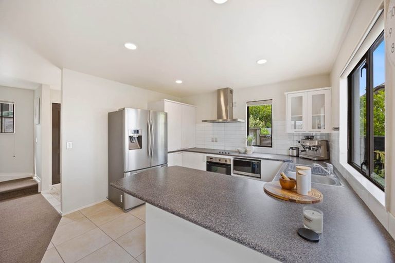 Photo of property in 34a Bleakhouse Road, Howick, Auckland, 2014