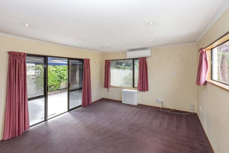 Photo of property in 2/39a Yardley Street, Avonhead, Christchurch, 8042