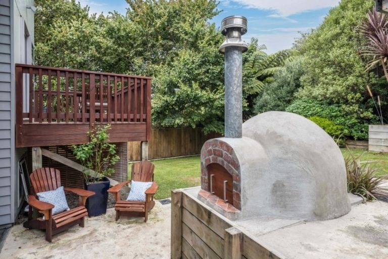 Photo of property in 33a Makara Road, Karori, Wellington, 6012