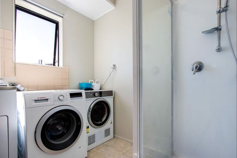 Photo of property in 10 Glamorgan Avenue, Tamatea, Napier, 4112