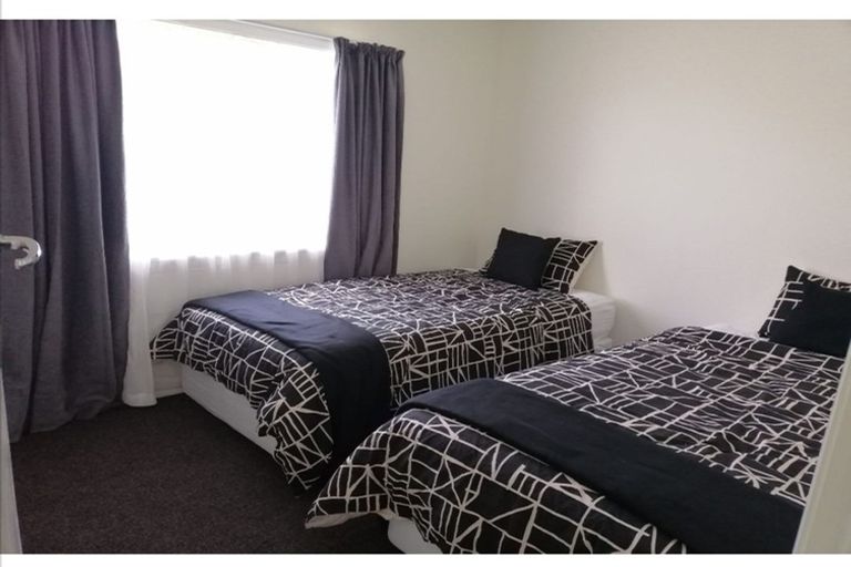 Photo of property in 1 Chester Place, Taradale, Napier, 4112