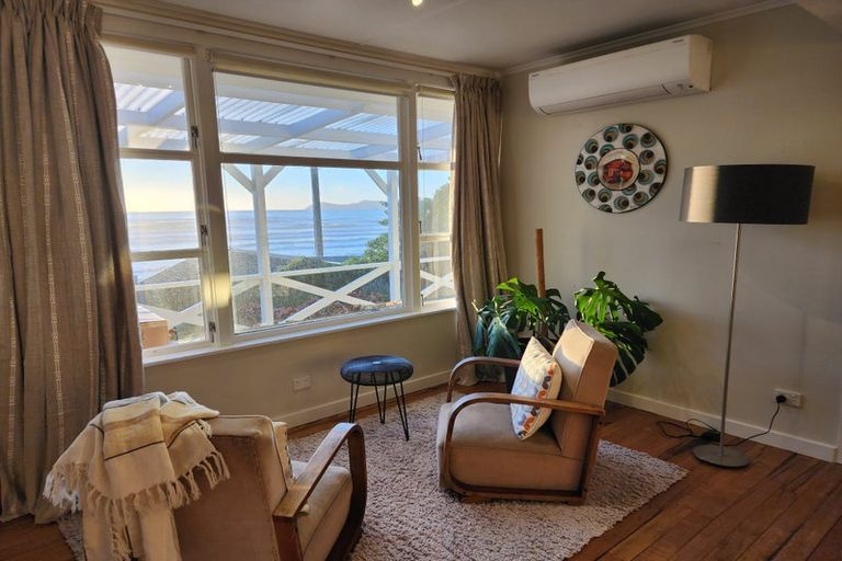 Photo of property in 34 The Parade, Paekakariki, 5034