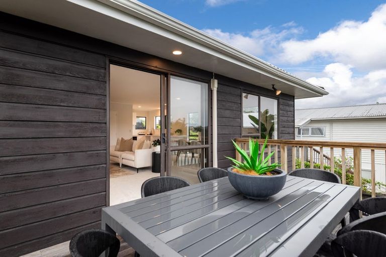 Photo of property in 8 Hague Place, Birkenhead, Auckland, 0626