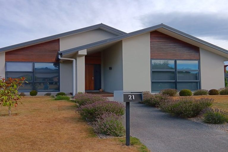 Photo of property in 21 Weka Street, Oxford, 7430