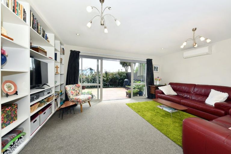Photo of property in 3/39 Gallaghan Close, Wigram, Christchurch, 8042