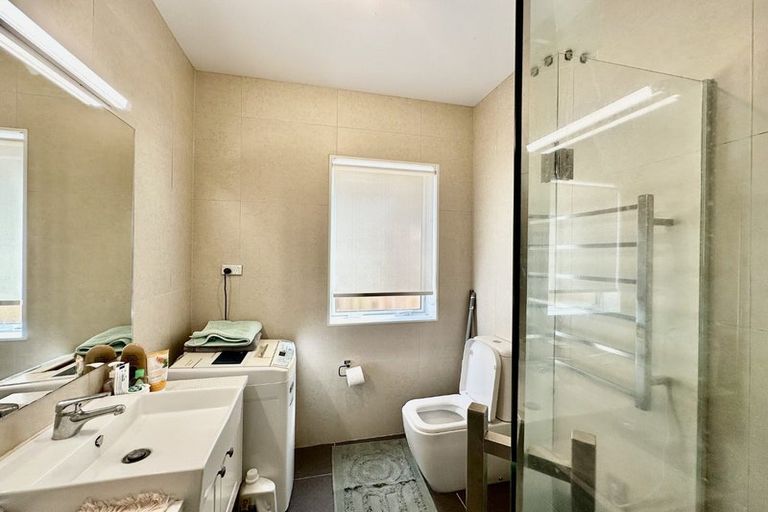 Photo of property in 28 Drumbuoy Drive, Flat Bush, Auckland, 2019