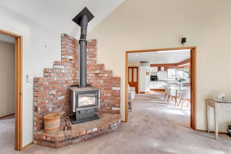 Photo of property in 12 Rempstone Drive, Halswell, Christchurch, 8025